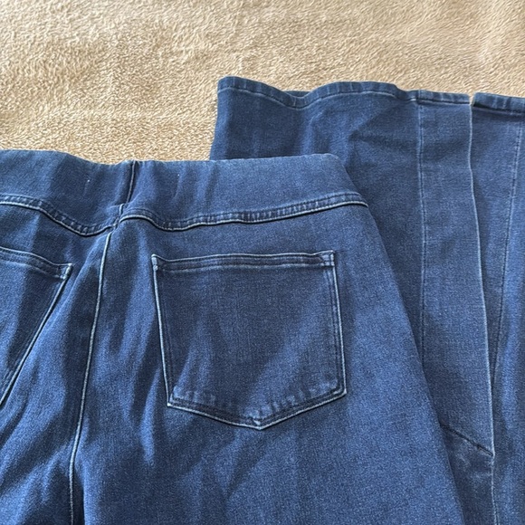 Soft Surroundings Flare Split V Tummy Control Dark Blue Straight Leg Jeans - Picture 8 of 9